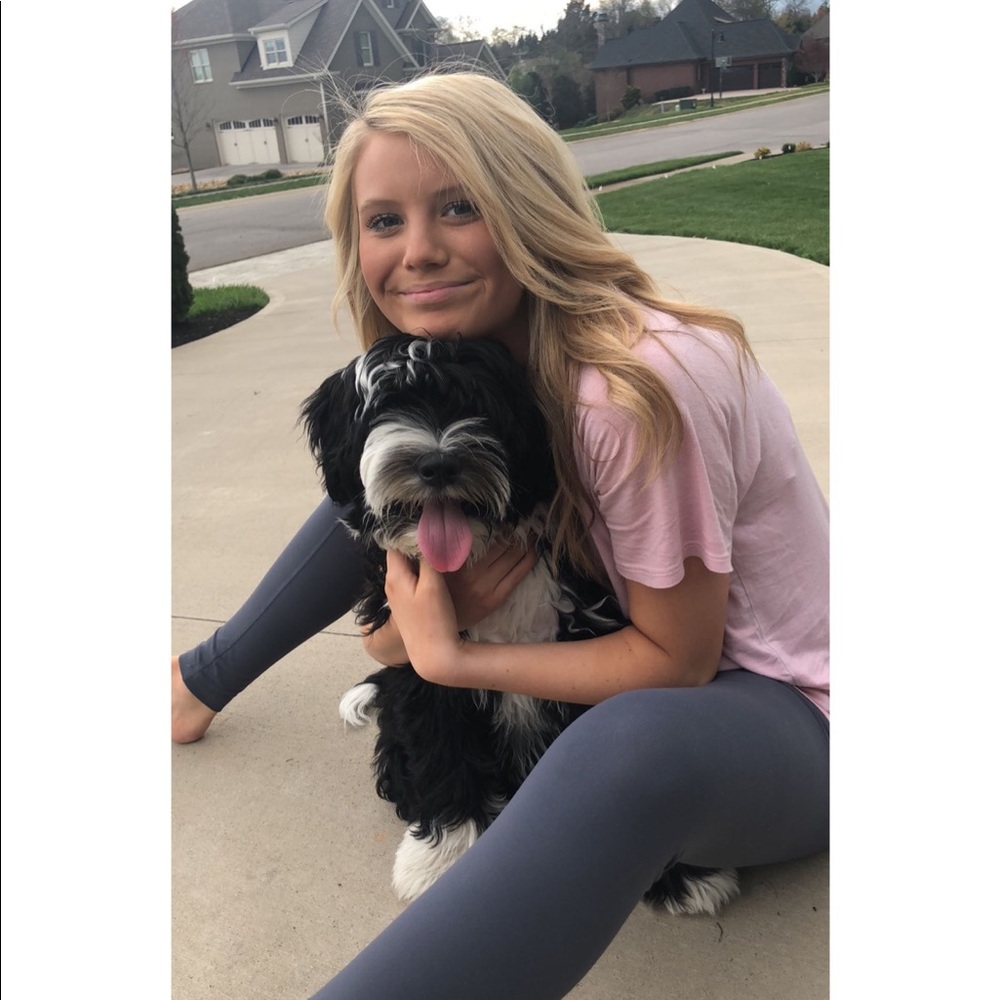 Meet your Posher, Lexi